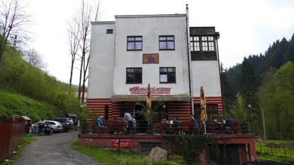 Restaurace a „hotel“ pod Spálovem. © Zdroj: www.caravan24.cz.