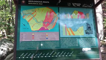 Tabule naučné stezky Údolím Jizery - Geologická mapa. Datum: 29.06.2019.